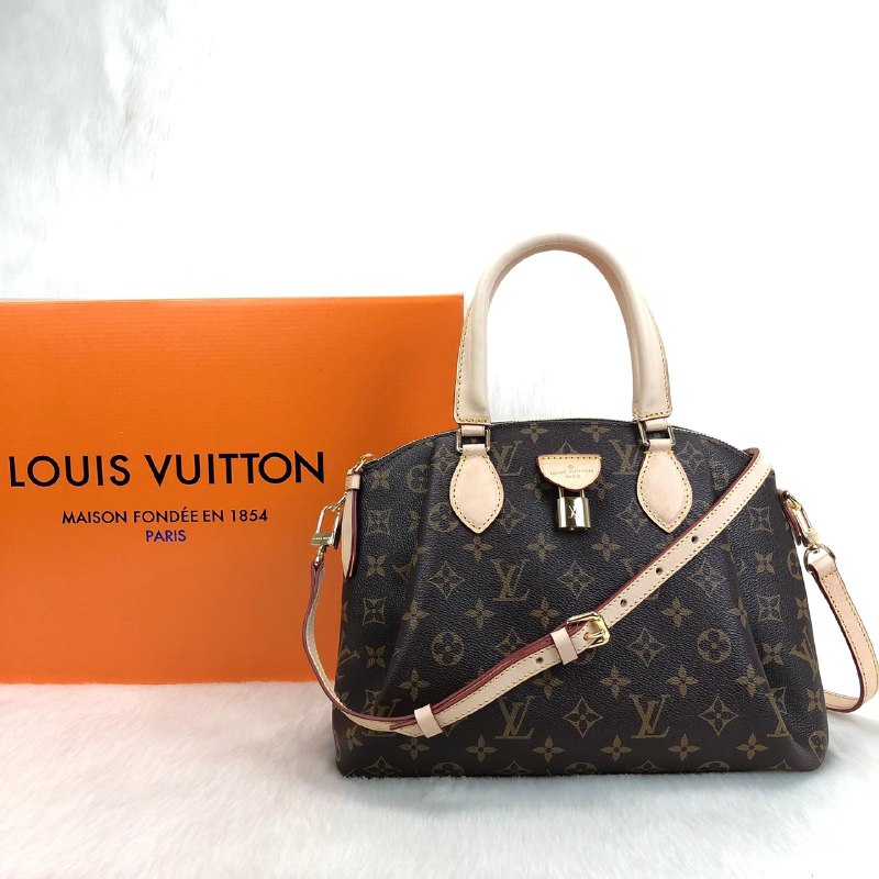 Louis Vuitton Rivoli PM 